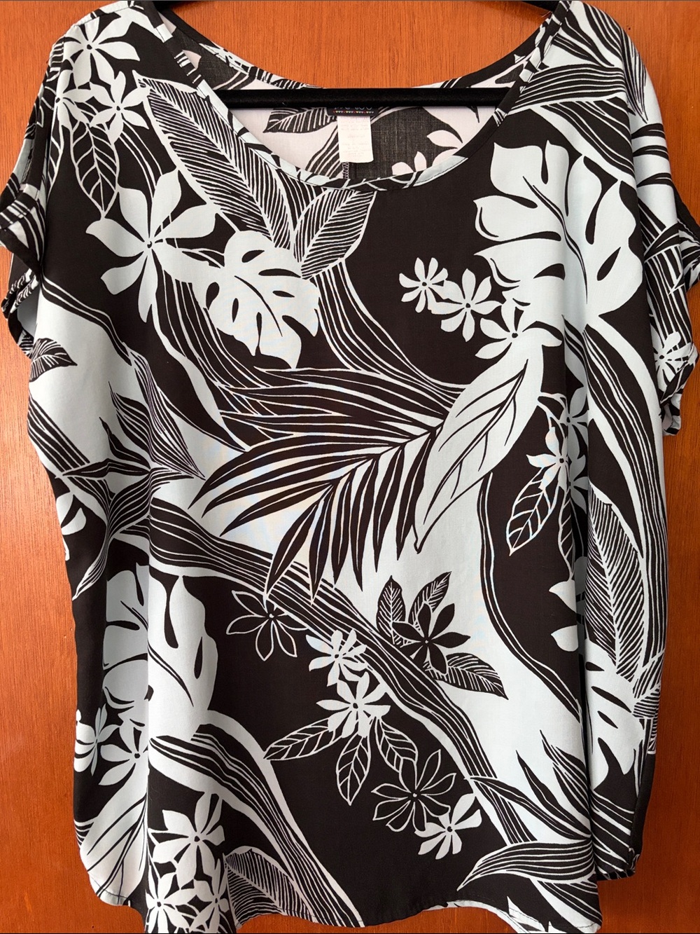 Black & Light Teal Tropical Floral Scoop Neck Blouse w/Peek a Boo Sleeves